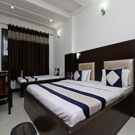 אגרה Oyo 9974 Hotel Taj Prince מראה חיצוני תמונה
