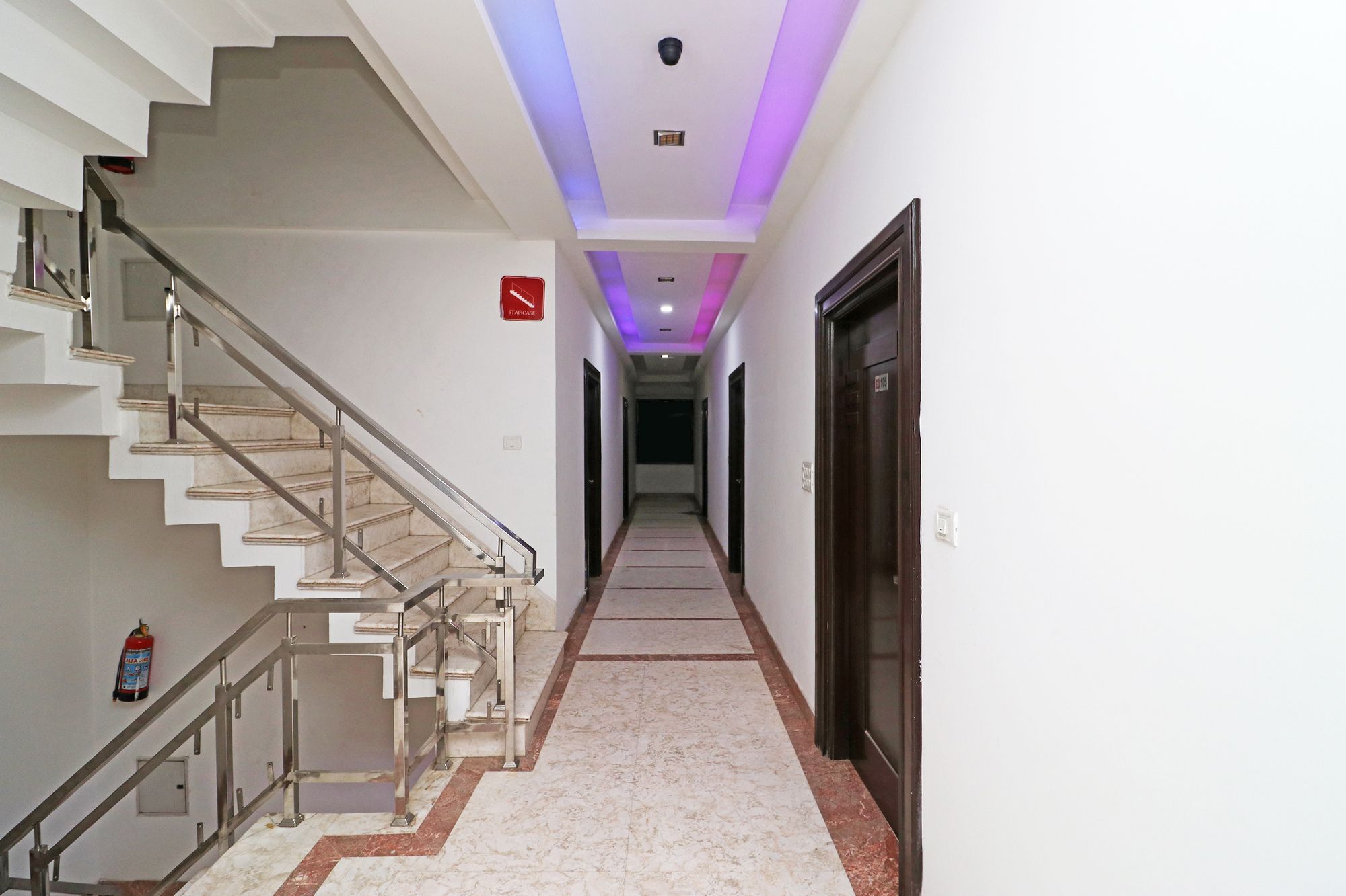 אגרה Oyo 9974 Hotel Taj Prince מראה חיצוני תמונה